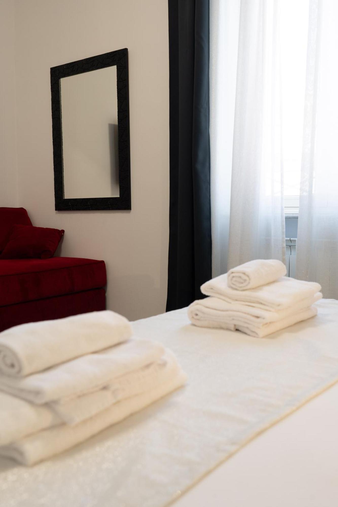 Inn Urbe Colosseo Roma Exterior foto